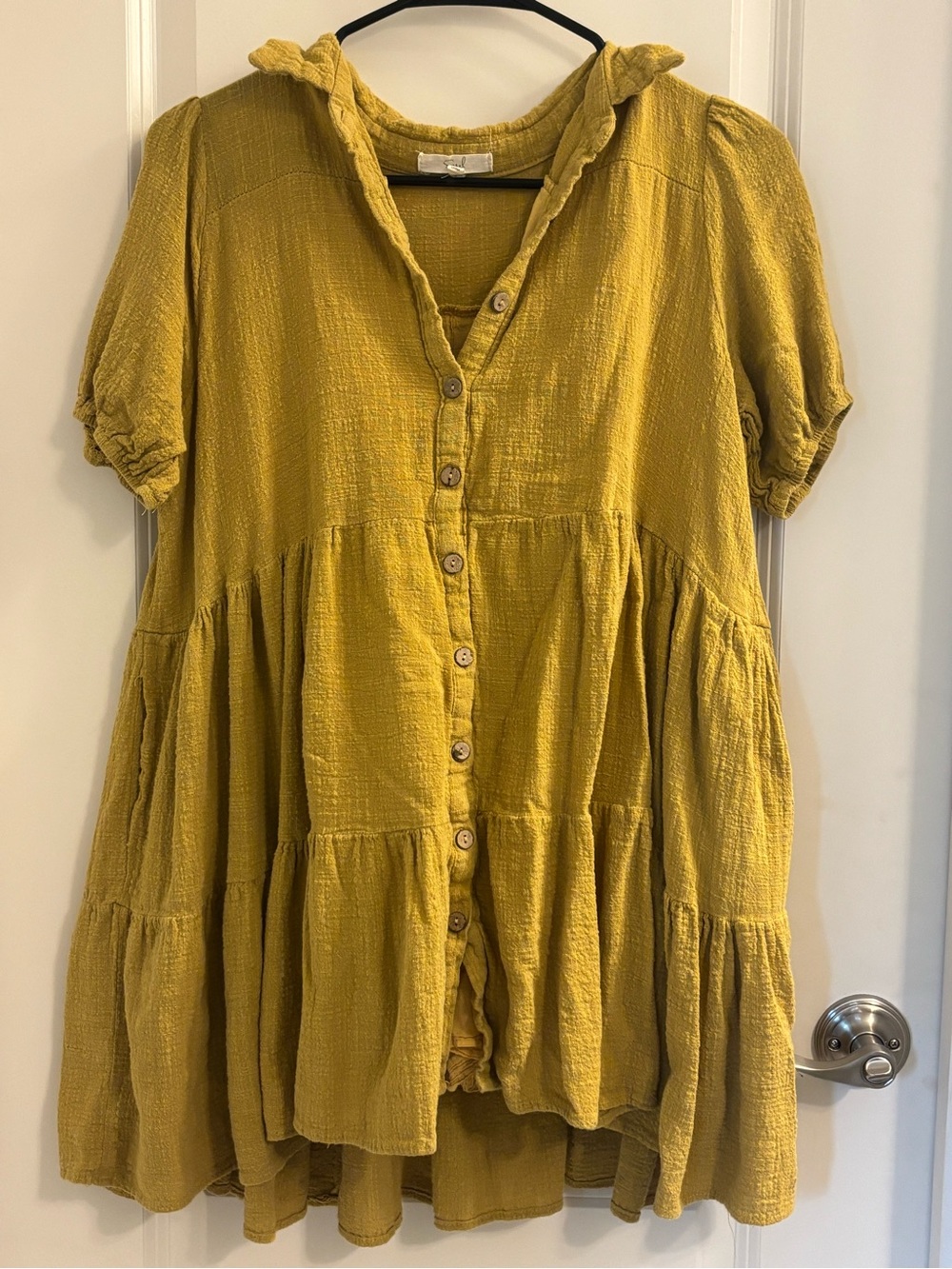 easel Mustard Tiered Button-Front Women's Tunic
